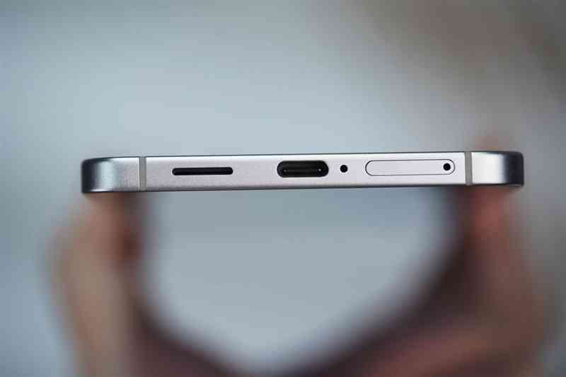 三星Galaxy S25 Edge全面评测：重新定义轻薄旗舰的标杆