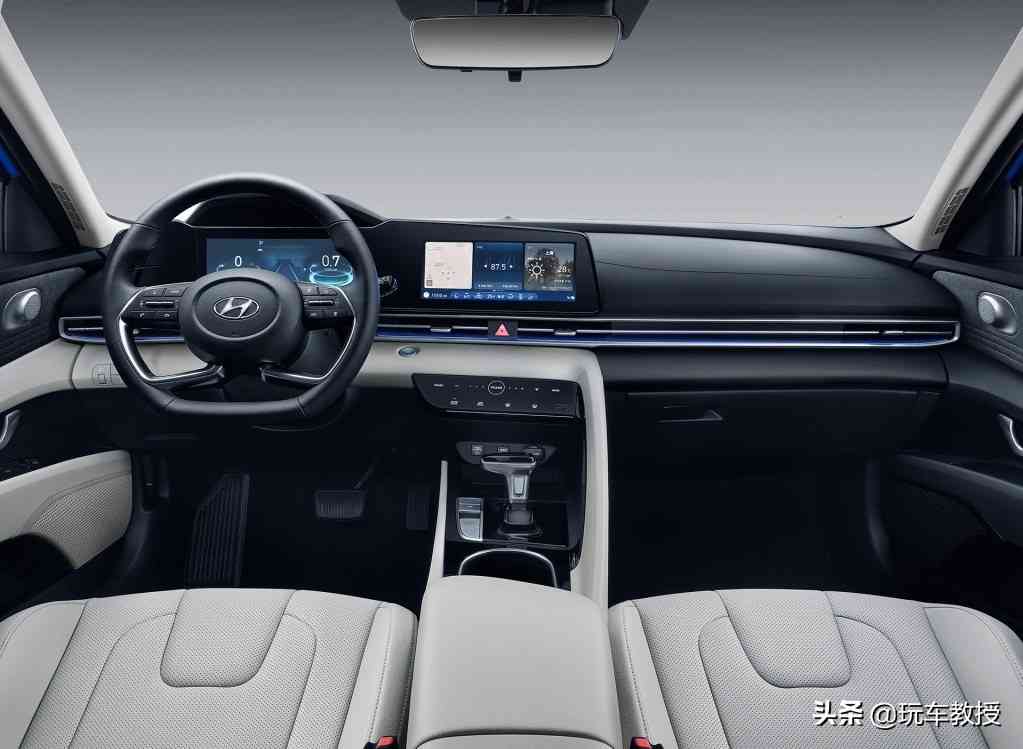 实测油耗3.2L！第七代伊兰特如何以全球品质重塑A级车标杆