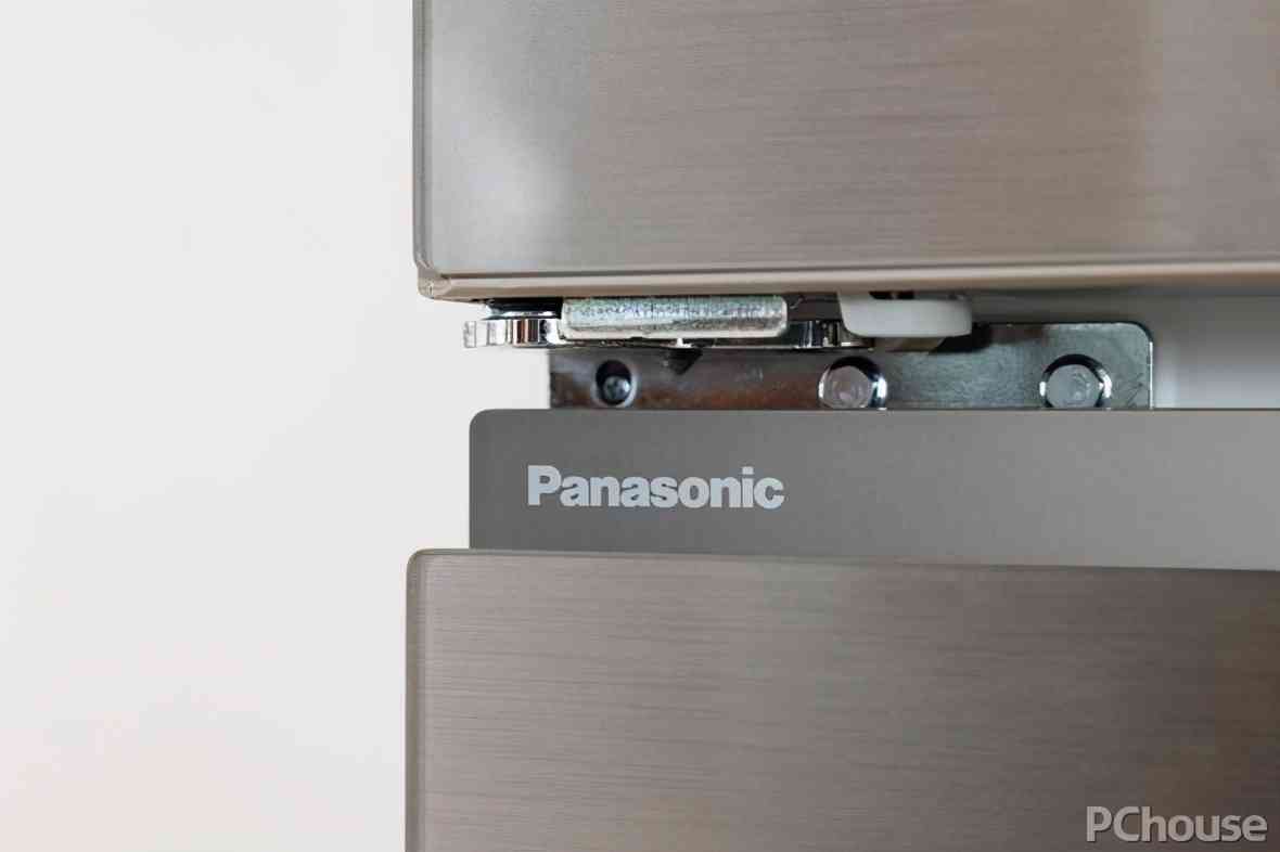 松下冰箱怎么样？决定厨房幸福感的王炸家电非它莫属，松下自由嵌入系列冰箱深度评测