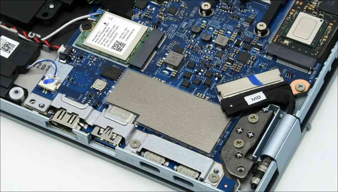 宏基电脑怎么样 119kg真·16英寸大屏超轻薄：宏碁传奇Edge优缺点全揭示