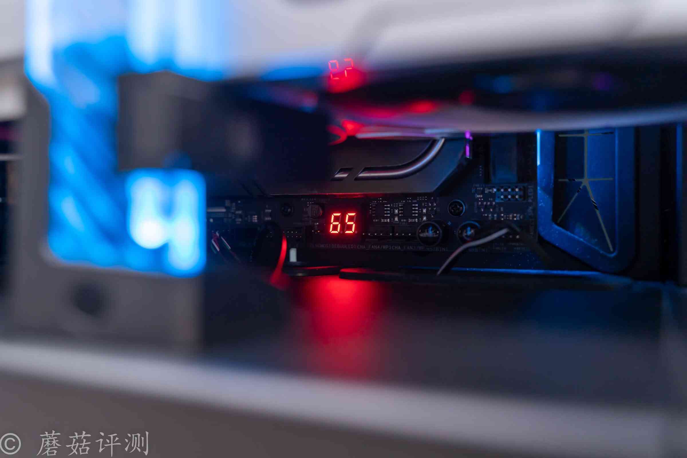 华擎太极X670E主板评测：供电系统毫无波澜，轻松稳定输出180W