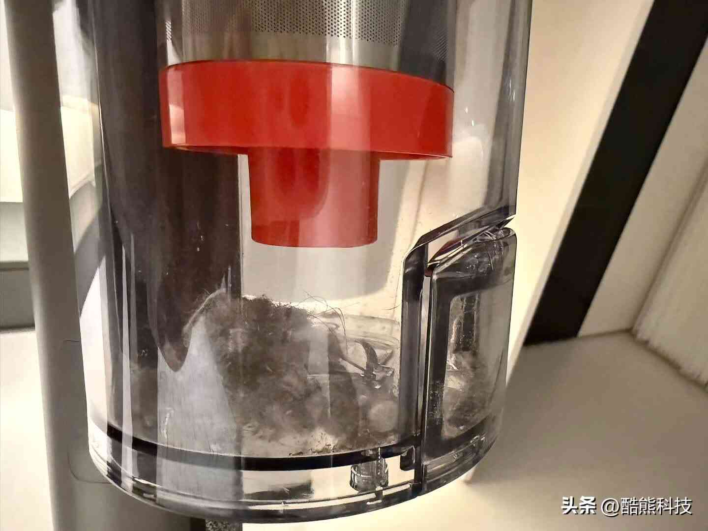 酷熊怎么样 懒人狂喜!3个月不用倒灰的吸尘器到底有多牛? 酷熊怎么样 懒人狂喜!3个月不用倒灰的吸尘器到底有多牛?