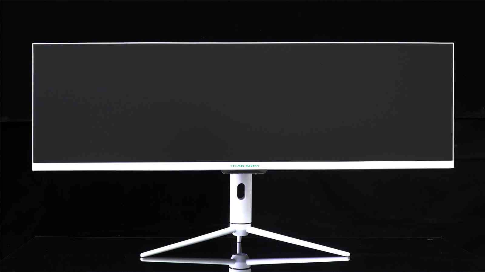 泰坦军团显示器怎么样 一米多长的显示器你见过吗?438英寸泰坦军团显示器P43UG评测 泰坦军团显示器怎么样 一米多长的显示器你见过吗?438英寸泰坦军团显示器P43UG评测