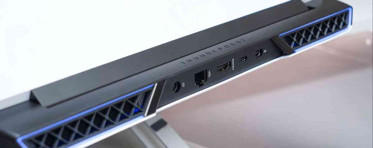 雷神ZERO 2024蜂鸟护眼屏版深度评测:视觉与性能的巅峰之作 雷神ZERO 2024蜂鸟护眼屏版深度评测:视觉与性能的巅峰之作