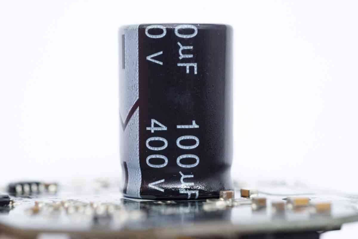 飞科高速吹风机深度评测:200元档无刷电机神器值不值得入手? 飞科高速吹风机深度评测:200元档无刷电机神器值不值得入手?