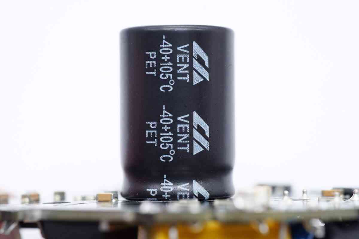 飞科高速吹风机深度评测:200元档无刷电机神器值不值得入手? 飞科高速吹风机深度评测:200元档无刷电机神器值不值得入手?