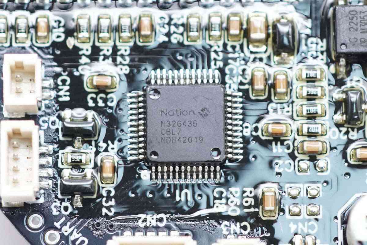 飞科高速吹风机深度评测:200元档无刷电机神器值不值得入手? 飞科高速吹风机深度评测:200元档无刷电机神器值不值得入手?