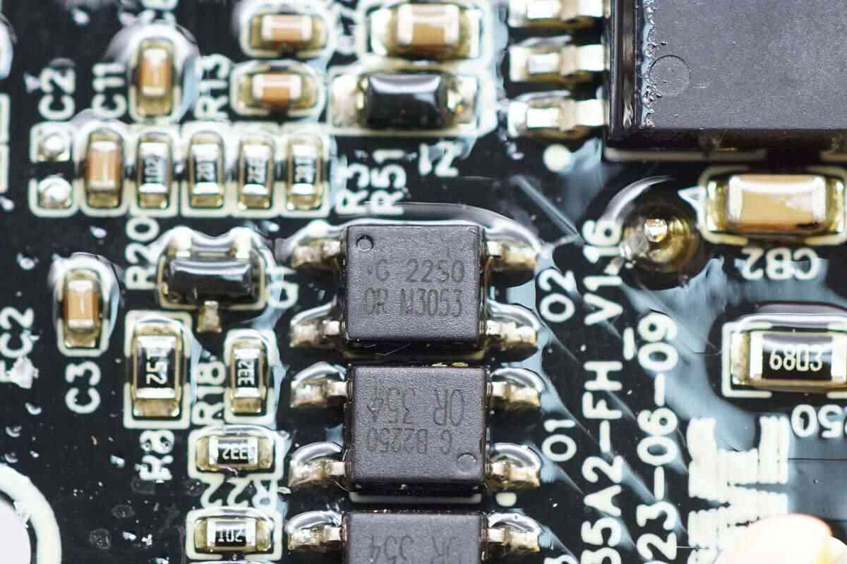 飞科高速吹风机深度评测:200元档无刷电机神器值不值得入手? 飞科高速吹风机深度评测:200元档无刷电机神器值不值得入手?