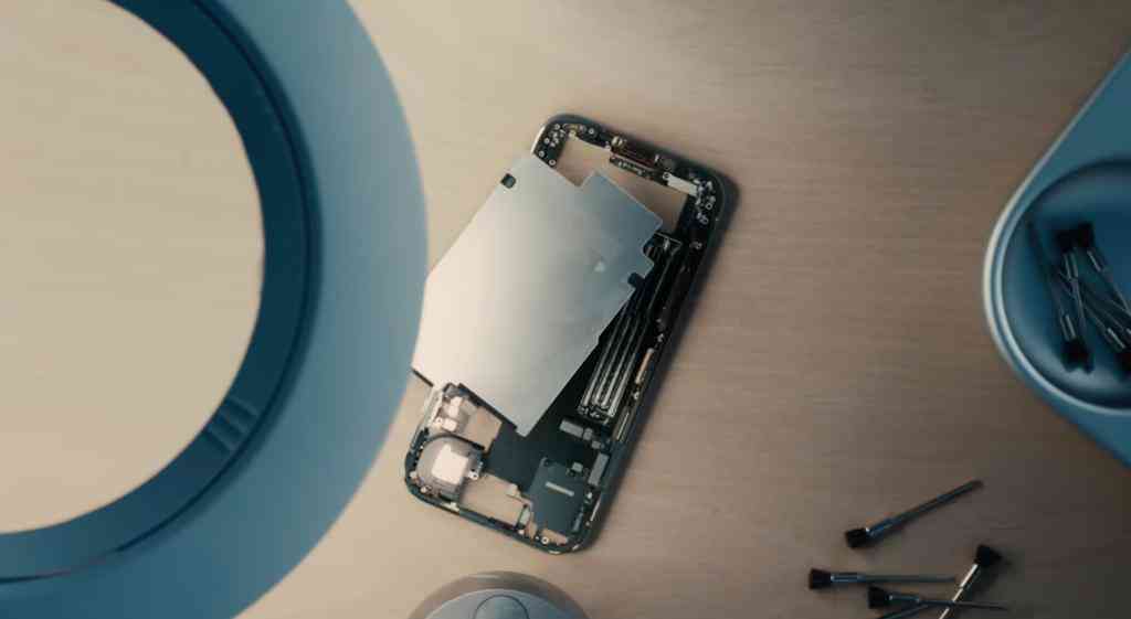 摩托罗拉手机怎么样 1999 元的 moto Air 手机，为什么比 iPhone Air 更香？