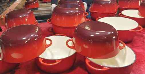 华邦铸铁锅:中国制造的高档厨具畅销欧美市场 华邦铸铁锅:中国制造的高档厨具畅销欧美市场