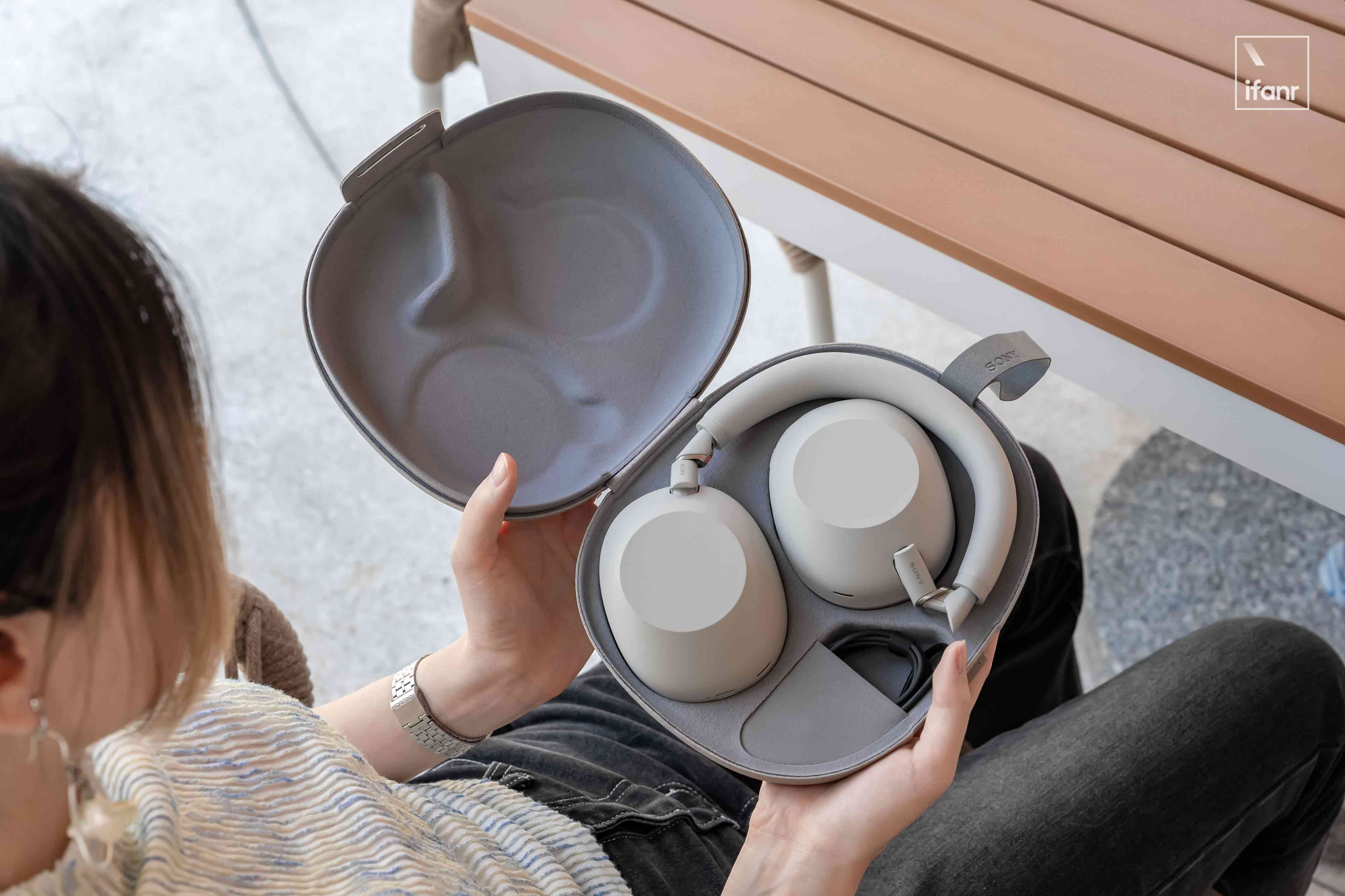 索尼WH-1000XM6深度体验:三年磨一剑,旗舰降噪耳机再进化 索尼WH-1000XM6深度体验:三年磨一剑,旗舰降噪耳机再进化