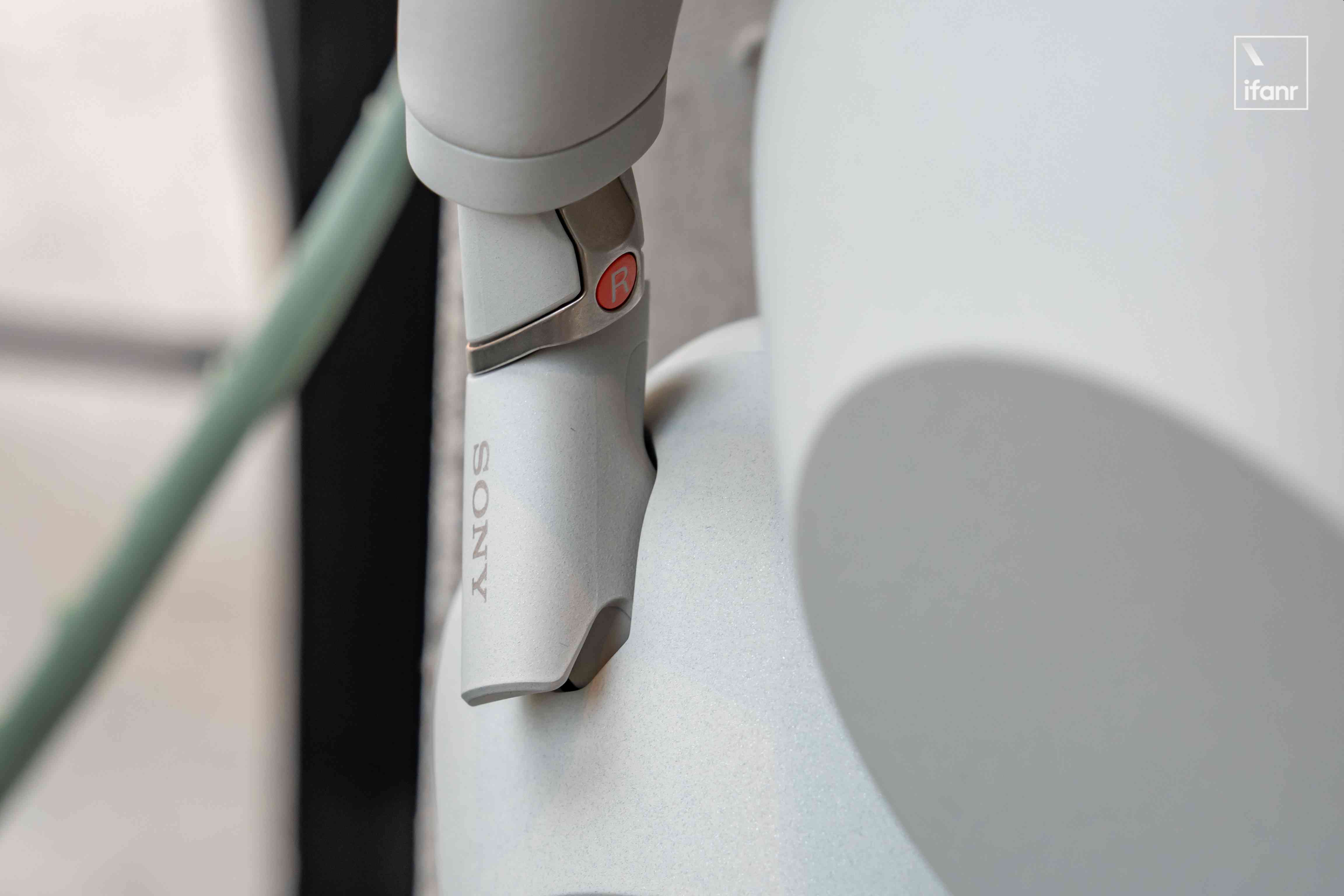 索尼WH-1000XM6深度体验:三年磨一剑,旗舰降噪耳机再进化 索尼WH-1000XM6深度体验:三年磨一剑,旗舰降噪耳机再进化