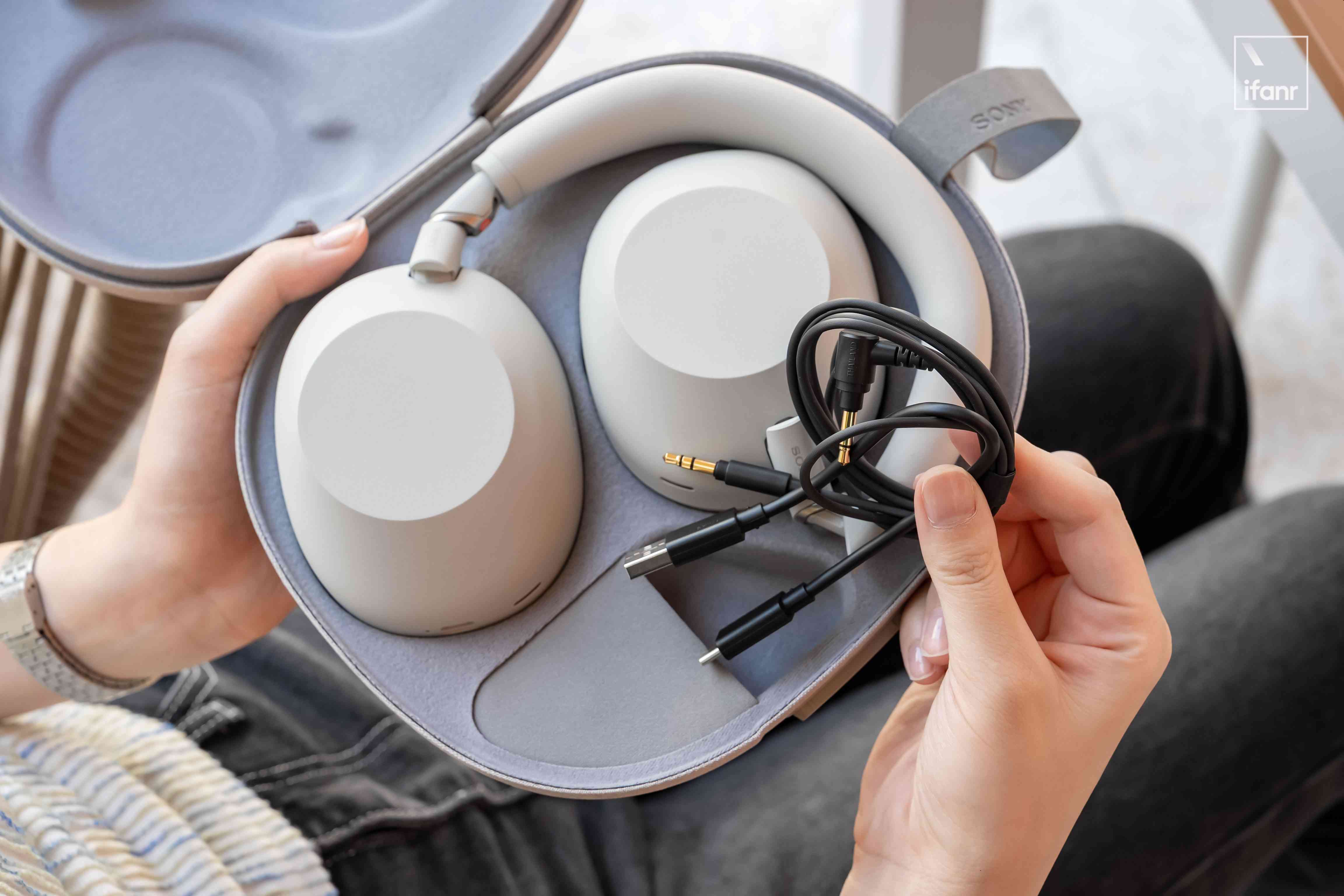 索尼WH-1000XM6深度体验:三年磨一剑,旗舰降噪耳机再进化 索尼WH-1000XM6深度体验:三年磨一剑,旗舰降噪耳机再进化