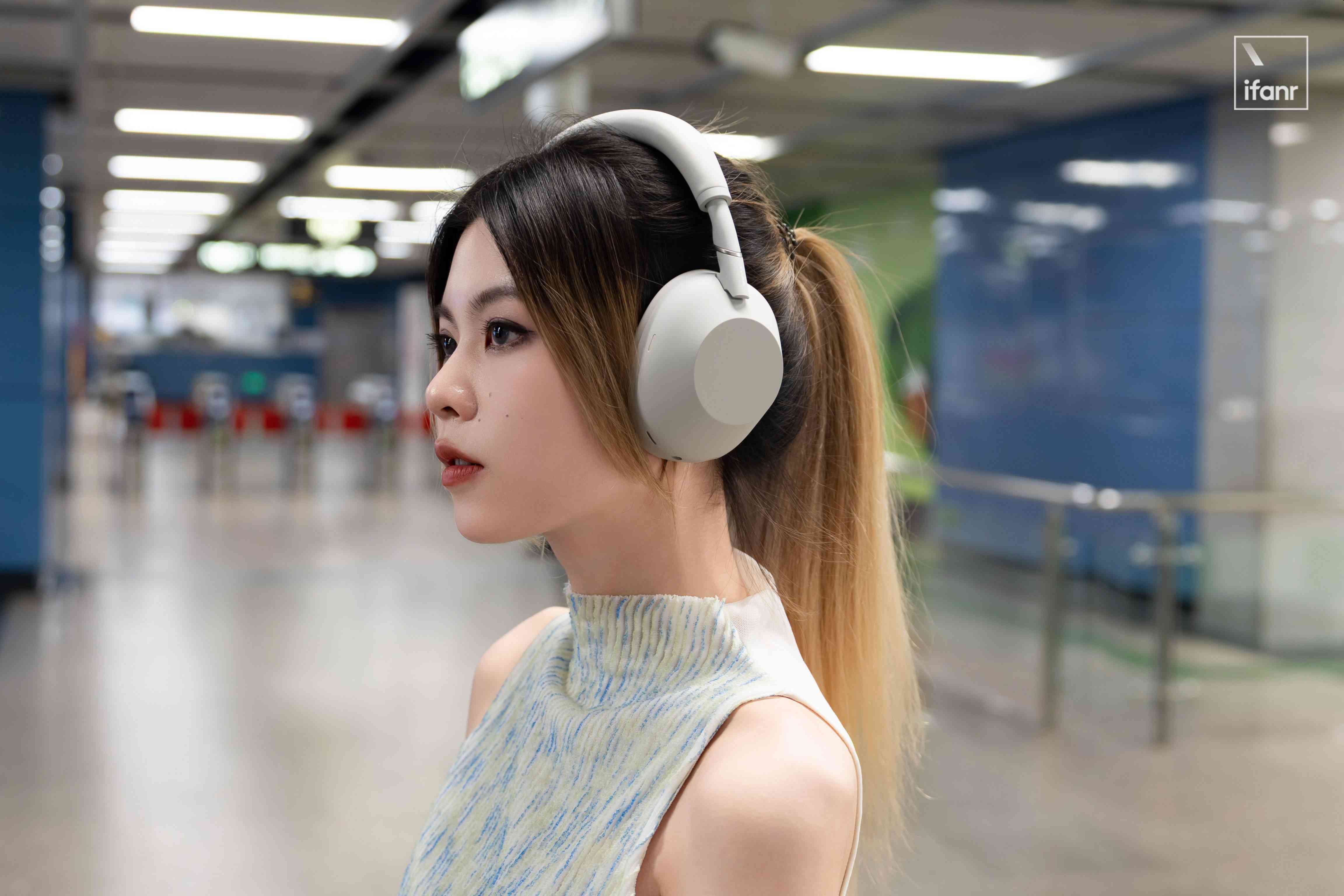 索尼WH-1000XM6深度体验:三年磨一剑,旗舰降噪耳机再进化 索尼WH-1000XM6深度体验:三年磨一剑,旗舰降噪耳机再进化