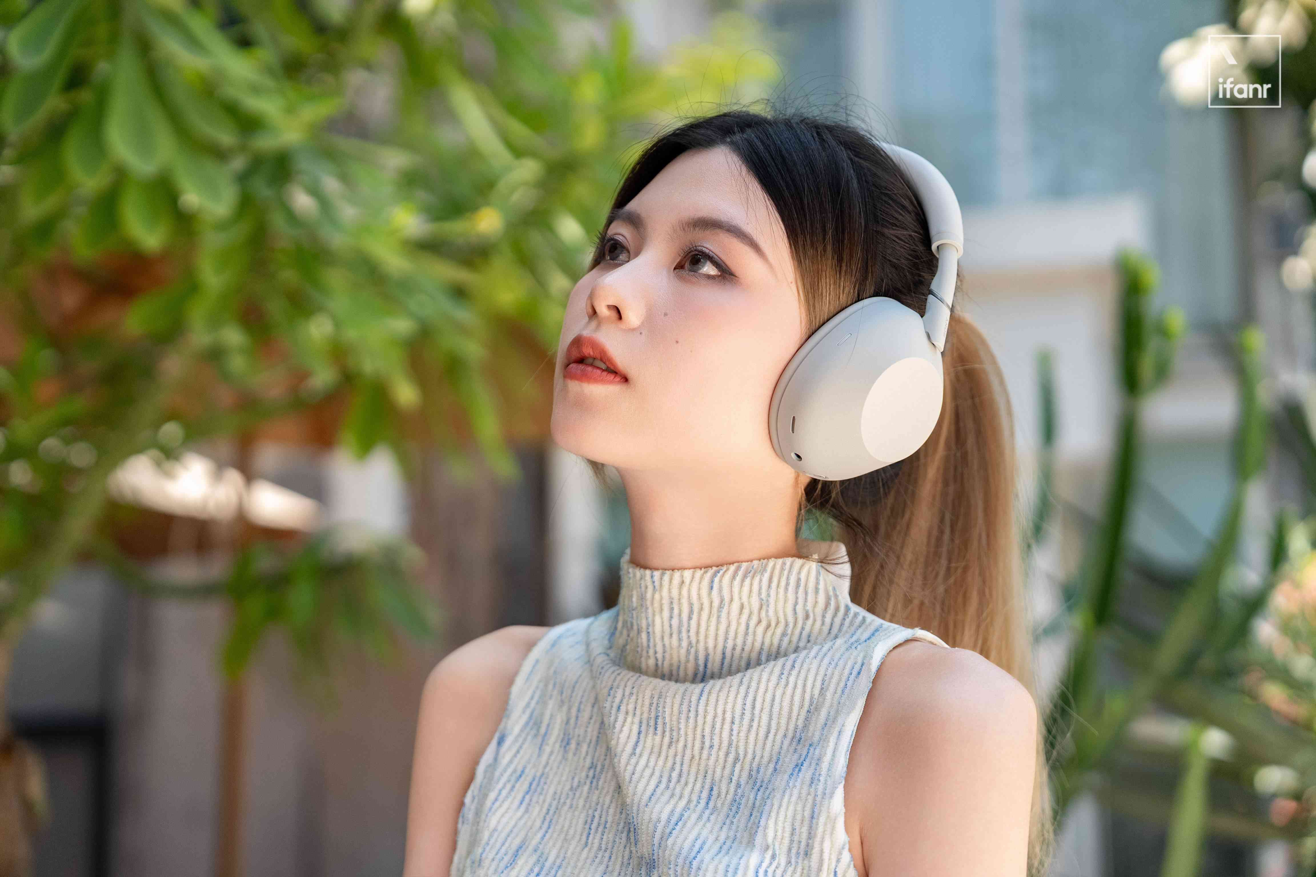 索尼WH-1000XM6深度体验:三年磨一剑,旗舰降噪耳机再进化 索尼WH-1000XM6深度体验:三年磨一剑,旗舰降噪耳机再进化