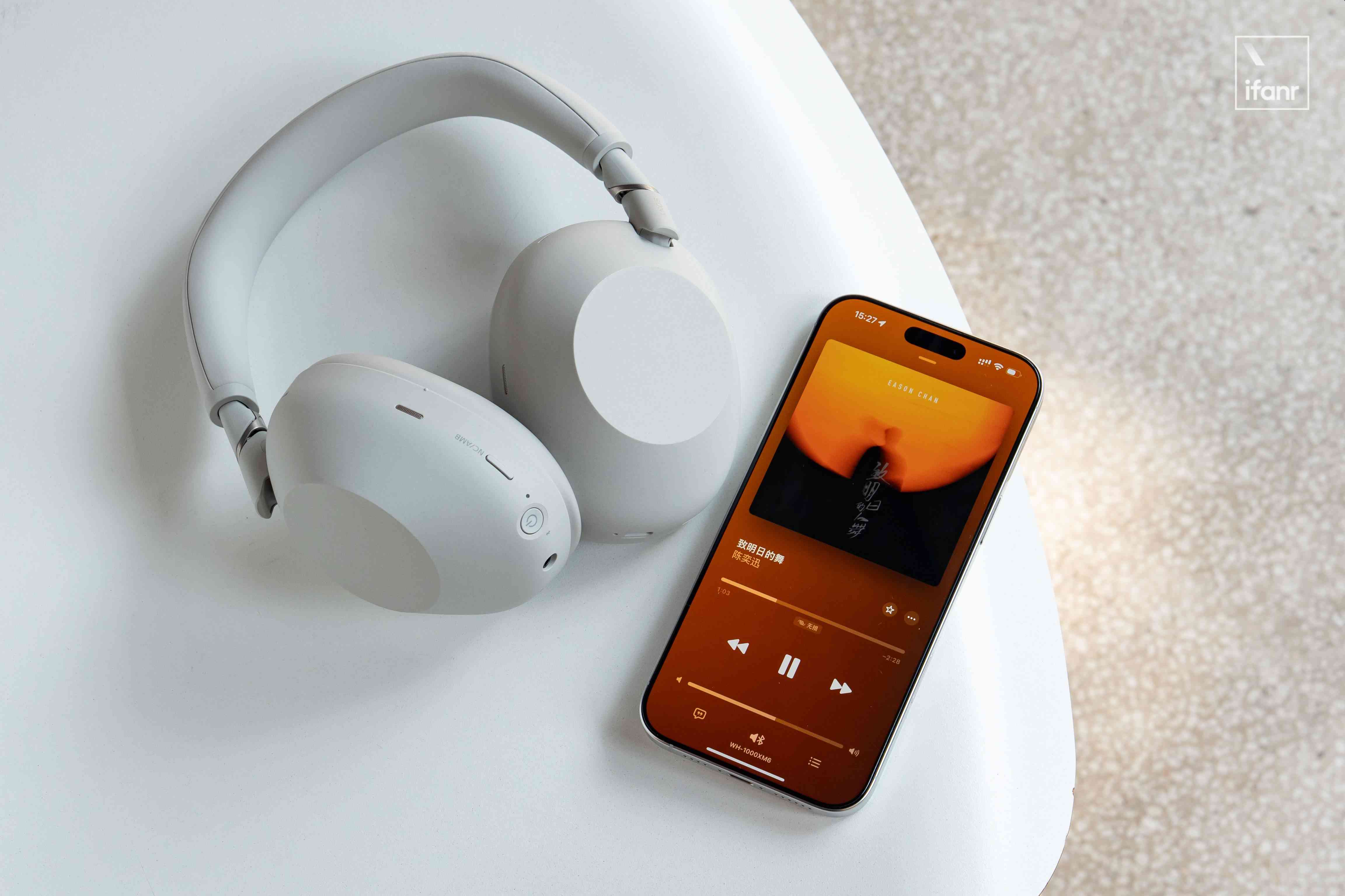 索尼WH-1000XM6深度体验:三年磨一剑,旗舰降噪耳机再进化 索尼WH-1000XM6深度体验:三年磨一剑,旗舰降噪耳机再进化