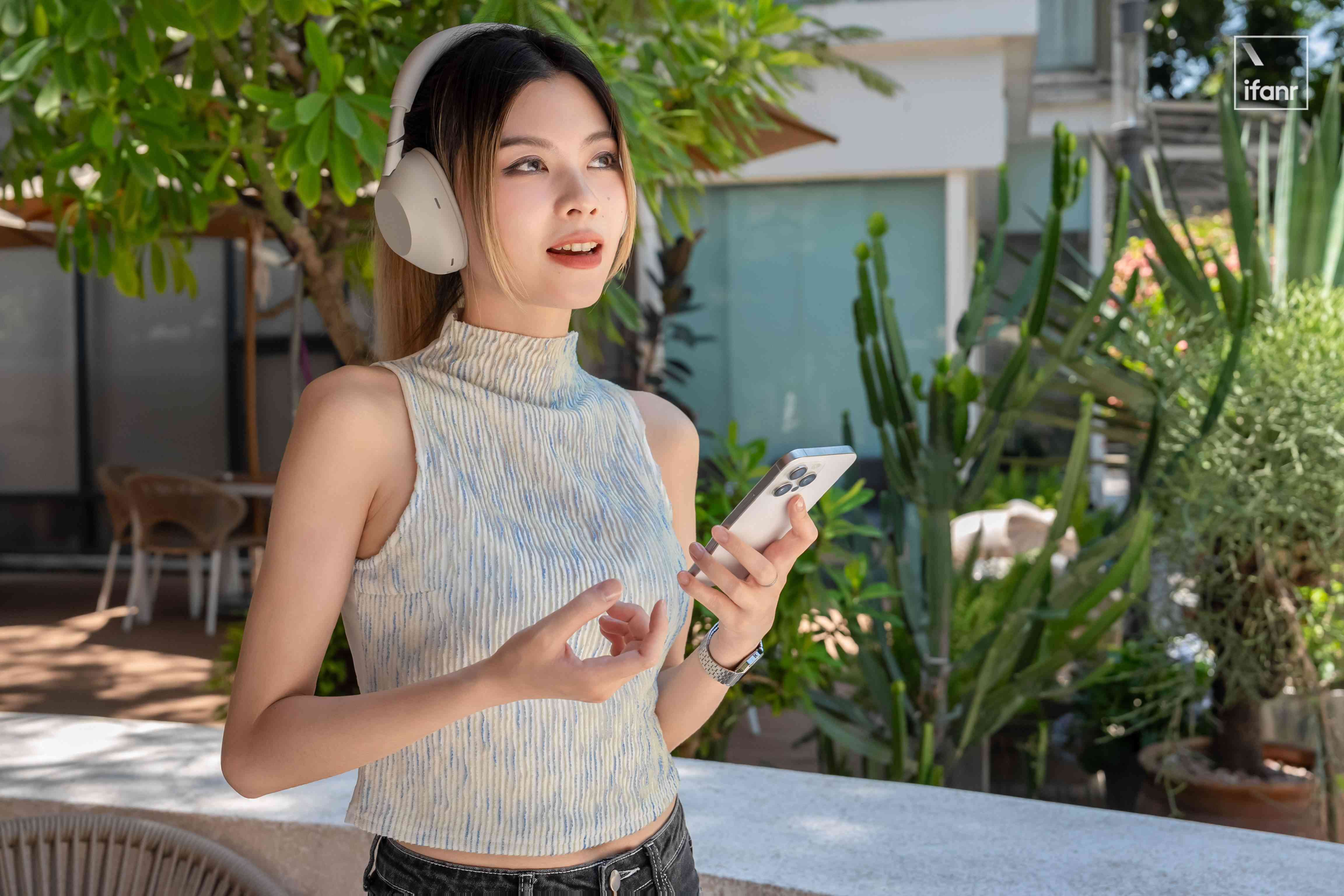 索尼WH-1000XM6深度体验:三年磨一剑,旗舰降噪耳机再进化 索尼WH-1000XM6深度体验:三年磨一剑,旗舰降噪耳机再进化