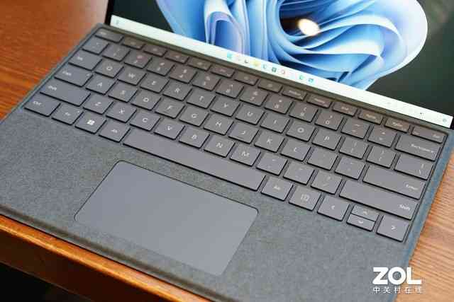 微软笔记本怎么样 迄今为止最好用的2合1笔记本没有之一 微软Surface Pro 9体验实测 微软笔记本怎么样 迄今为止最好用的2合1笔记本没有之一 微软Surface Pro 9体验实测