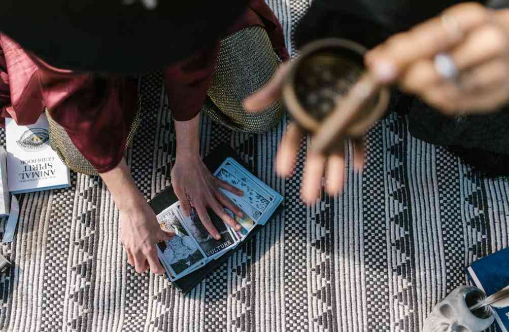 中国移动工资待遇怎么样 央企铁饭碗的残酷真相:中国移动基层员工的高薪揭秘,前景剖析 中国移动工资待遇怎么样 央企铁饭碗的残酷真相:中国移动基层员工的高薪揭秘,前景剖析