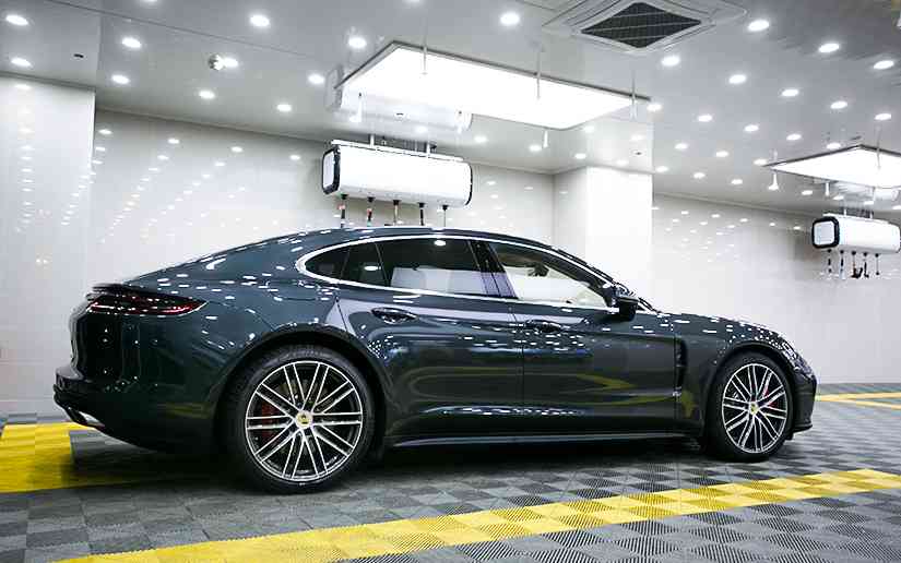 保时捷车主亲授：专业汽车贴膜全方位解析指南