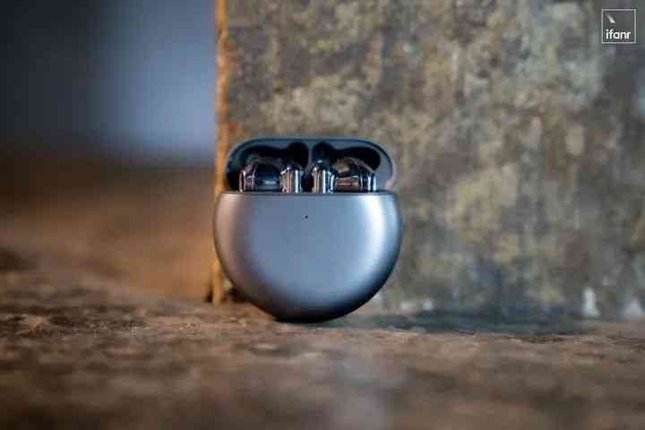 蓝牙耳机怎么样 横评 5 款真无线耳机，我们有必要顺着手机品牌买耳机吗？