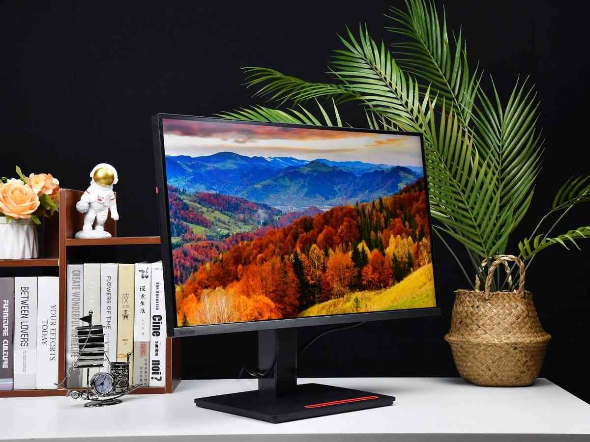 联想ThinkVision隐士Extreme显示器全面评测：4K HDR与MiniLED技术深度解析