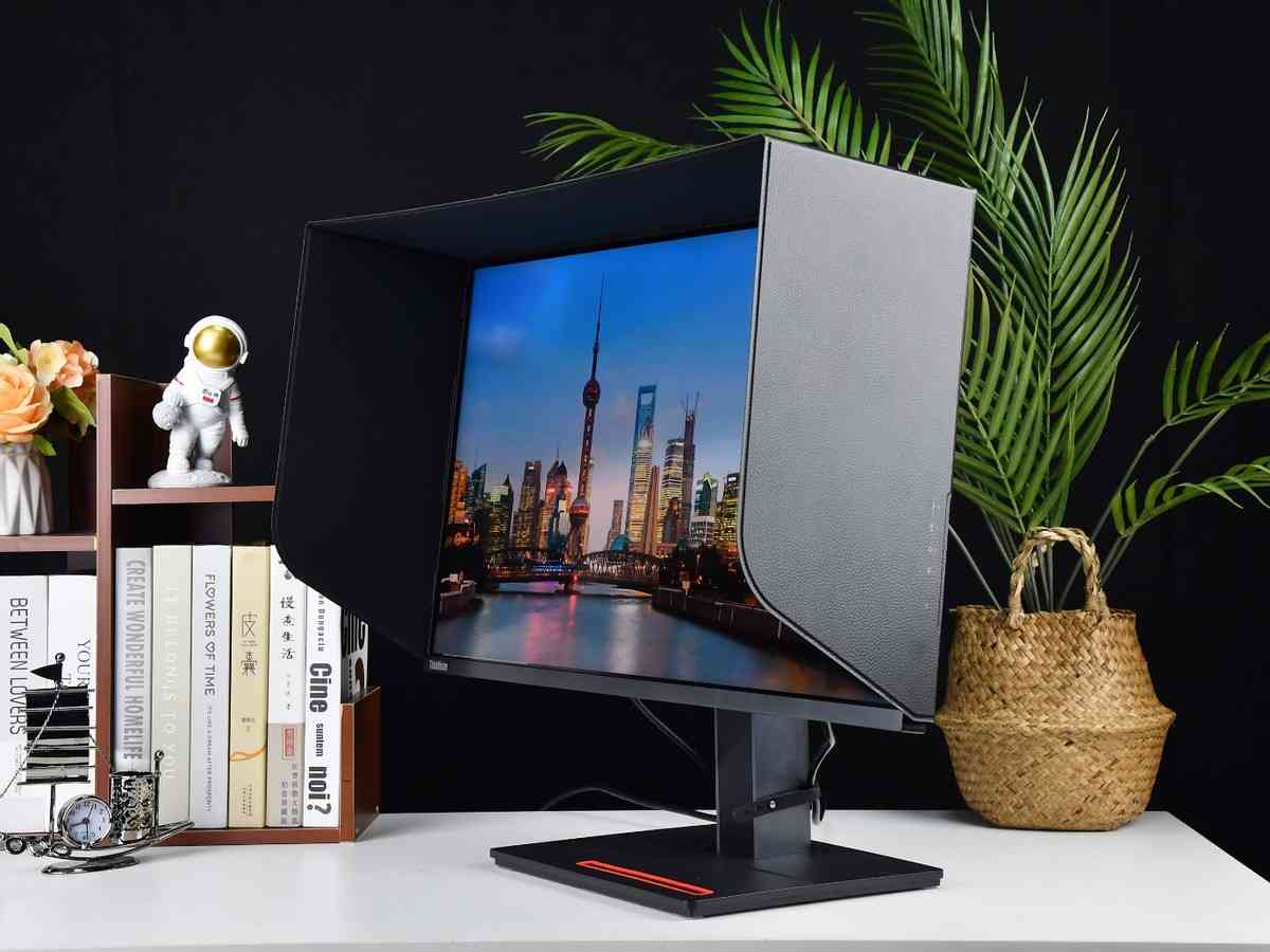 联想ThinkVision隐士Extreme显示器全面评测：4K HDR与MiniLED技术深度解析