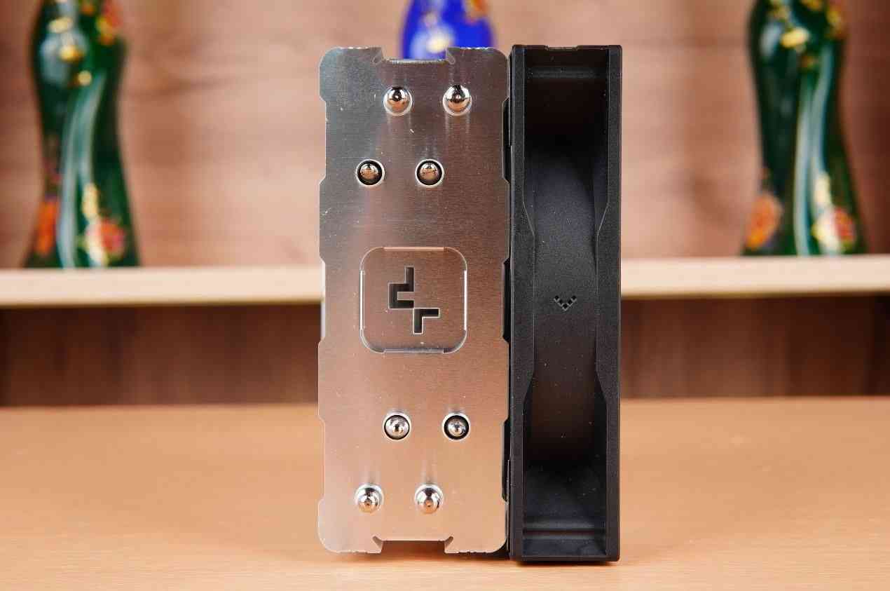 玄冰400怎么样 百元王者回归？九州风神玄冰400幻彩V5性能实测