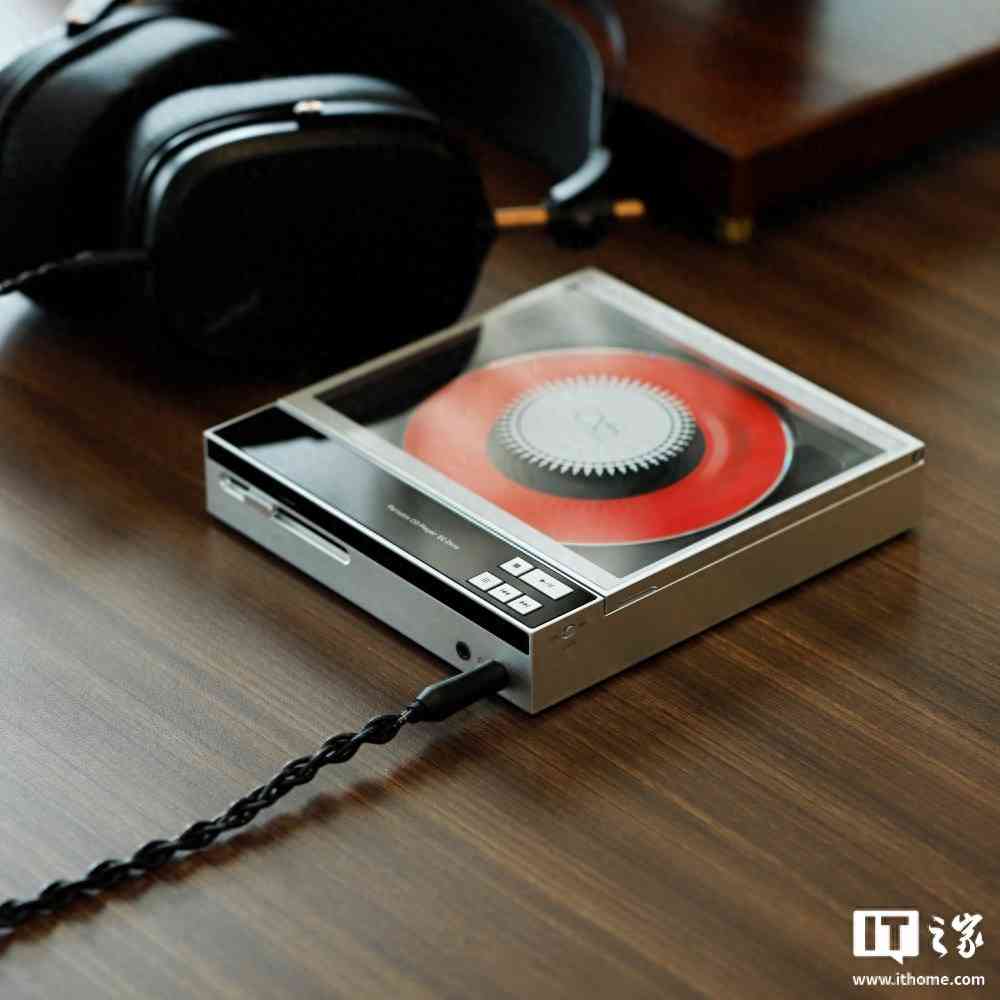 山灵播放器怎么样 山灵EC Zero AKM便携式CD播放器发布，支持无损抓轨